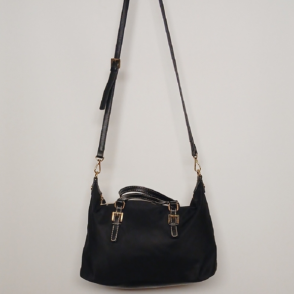 Tommy Hilfiger Handbags - Tommy Hilfiger Women Elegant Black Shoulder crossbody Bag GUC
